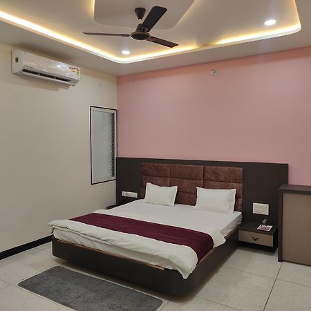Yashomati Hotel Maheshwar 外观 照片