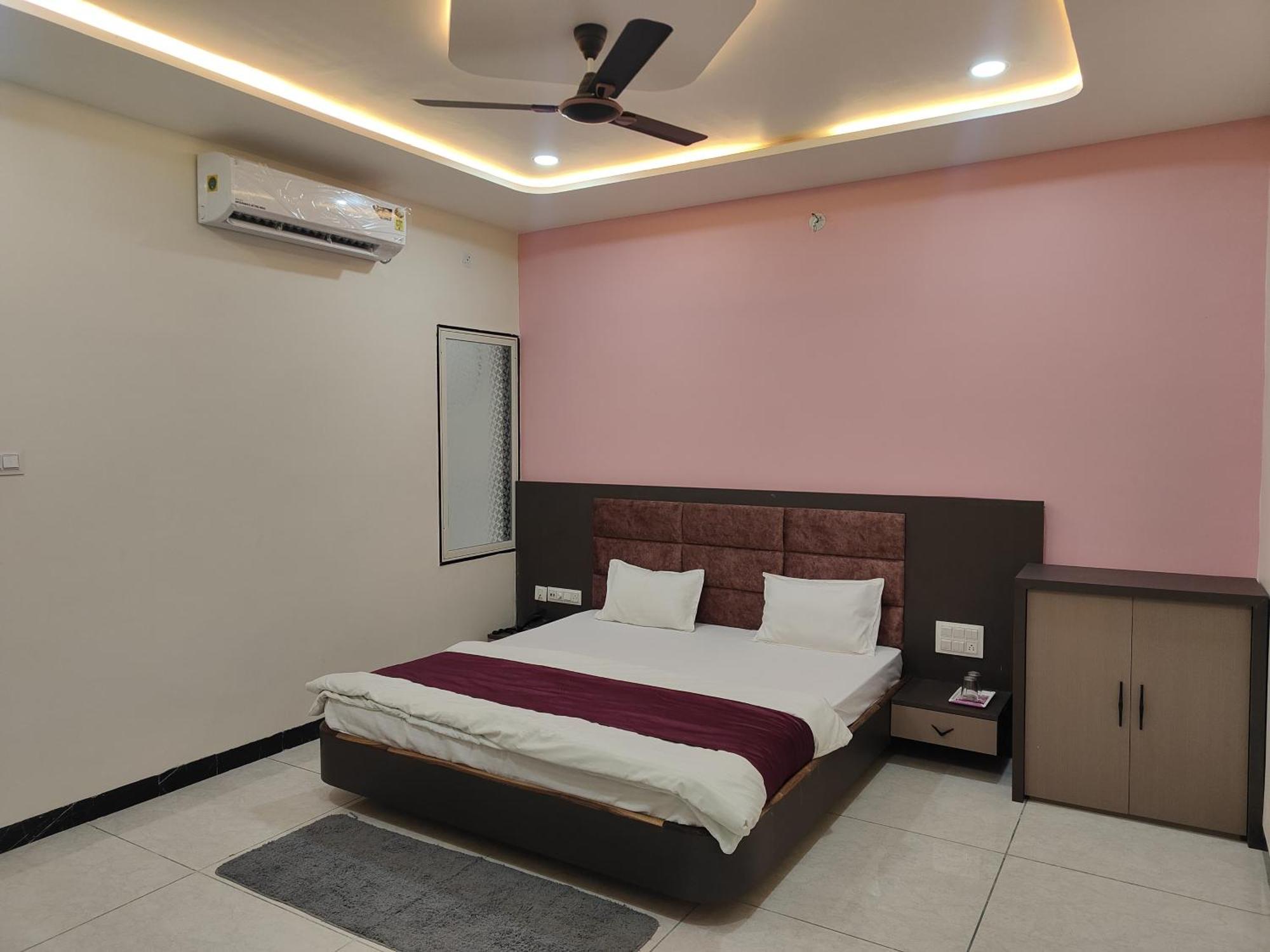 Yashomati Hotel Maheshwar 外观 照片