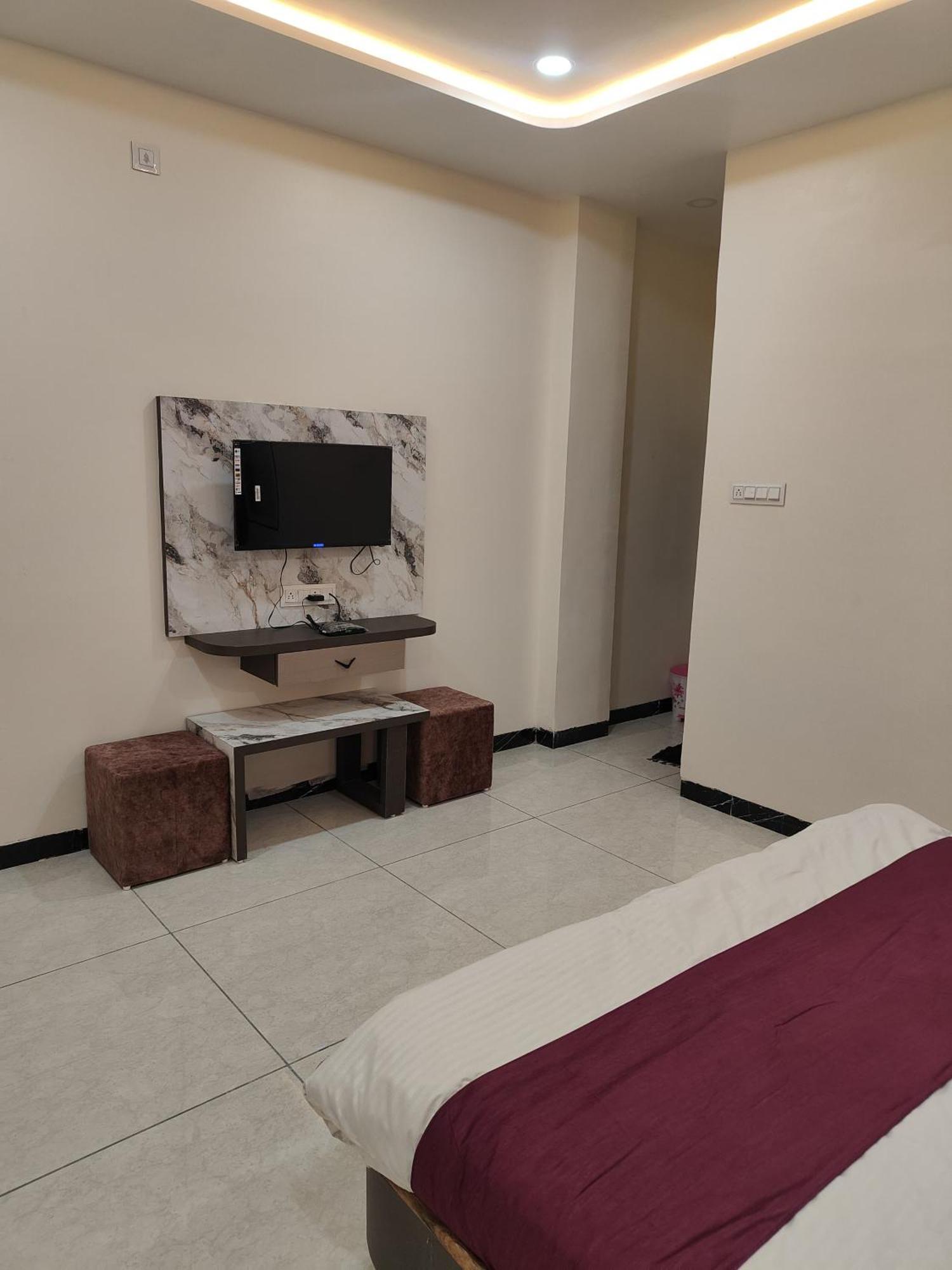 Yashomati Hotel Maheshwar 外观 照片
