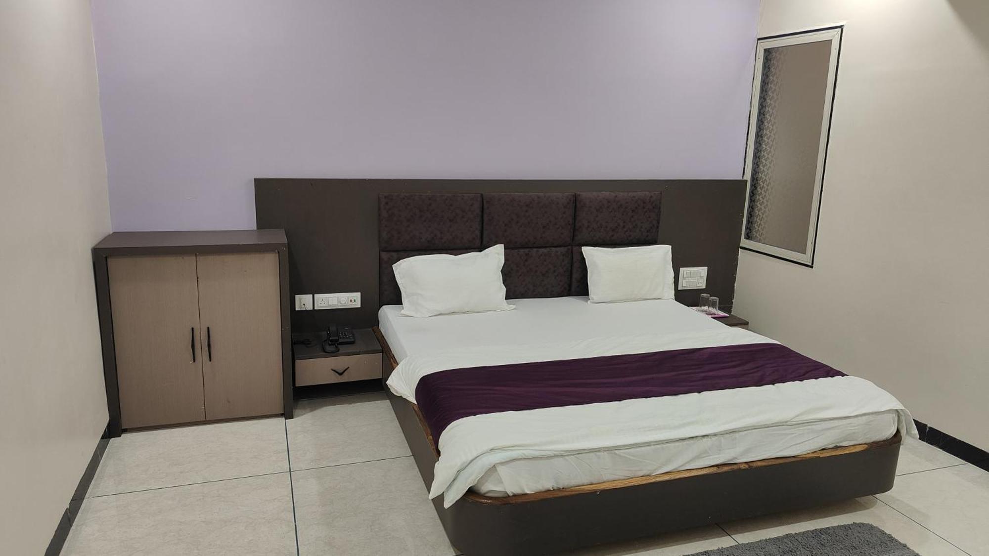 Yashomati Hotel Maheshwar 外观 照片