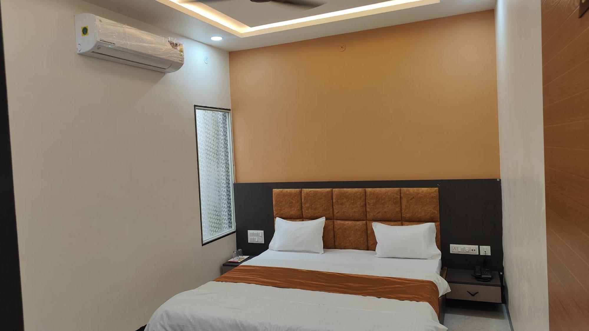 Yashomati Hotel Maheshwar 外观 照片